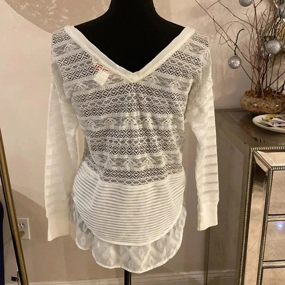 Desigual long sleeve top size S - Picture 3 of 5